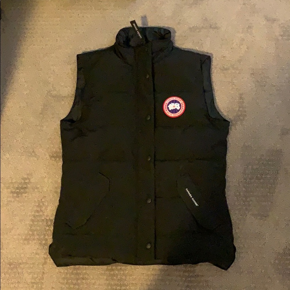 NWOT Canada Goose Vest